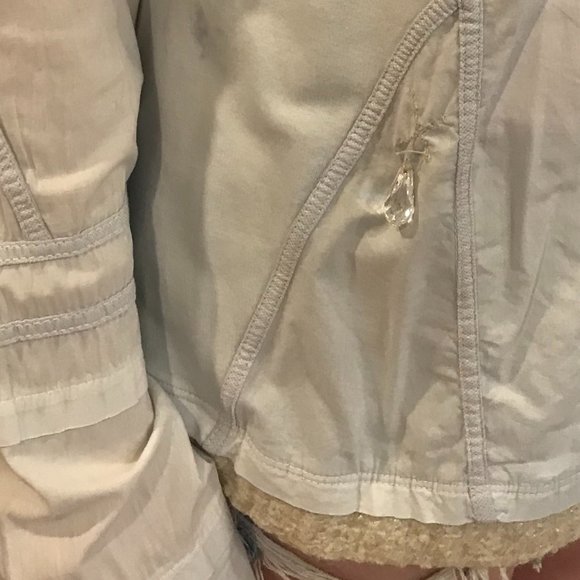 Ladies buttoned blouse/jacket - Picture 6 of 13